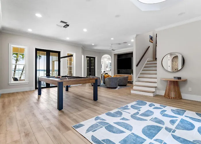 Sunrise Harbor Holiday home