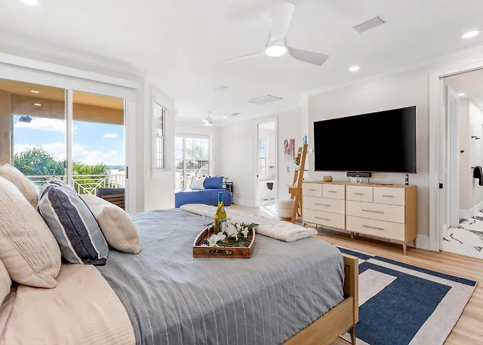 Sunrise Harbor Holiday home