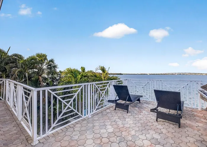 Sunrise Harbor Holiday home